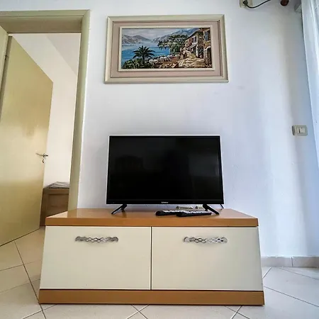 Apartment Veronika & Barbora With Swimming Pool *