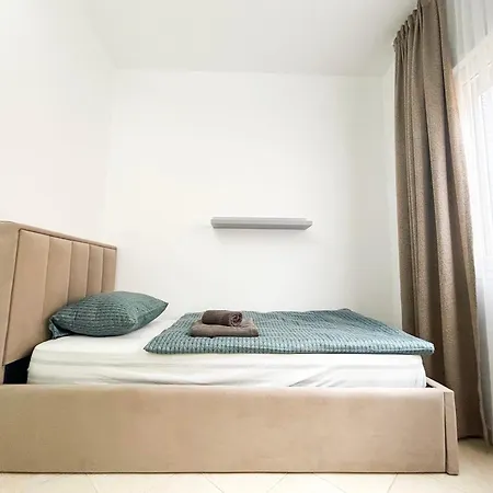 Apartment Veronika & Barbora With Swimming Pool *
