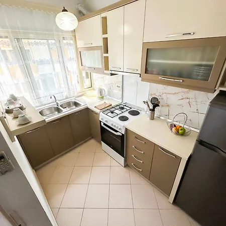 Apartment Veronika & Barbora With Swimming Pool Golem (Tirana)